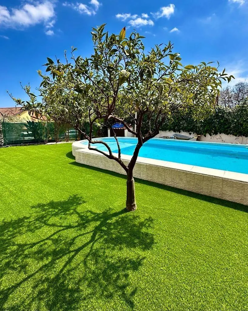 Etna Shelter Holiday House Mascalucia 0*,  Italy